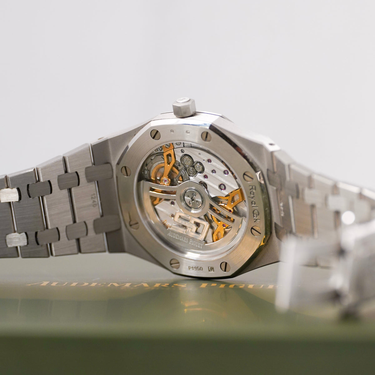 Audemars Piguet Royal Oak “Jumbo” Extra-Thin – Ref. 16202PT — 9