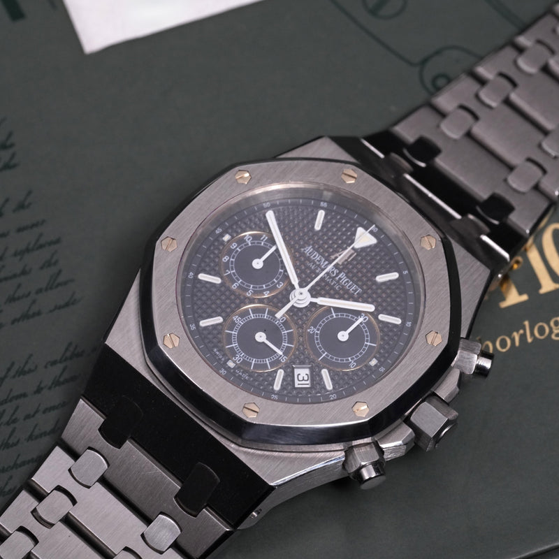 Audemars Piguet Royal Oak Chronograph – Ref. 25860ST – Blue Dial (1998)