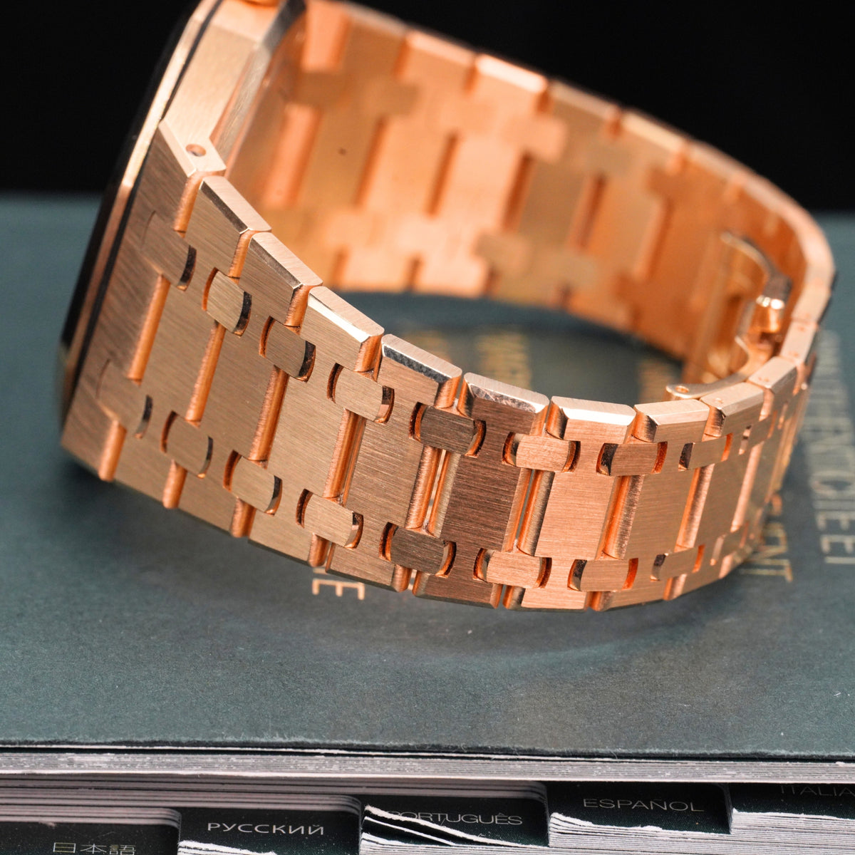 Audemars Piguet Royal Oak Extra-Thin – Ref. 15202OR (2015) — 5