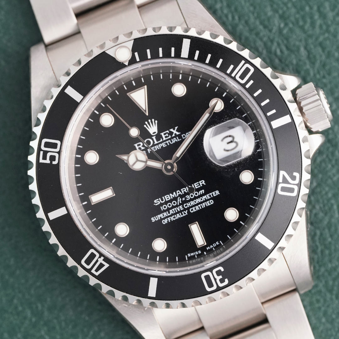Rolex Submariner Date – Ref. 16610 (2003) — 3