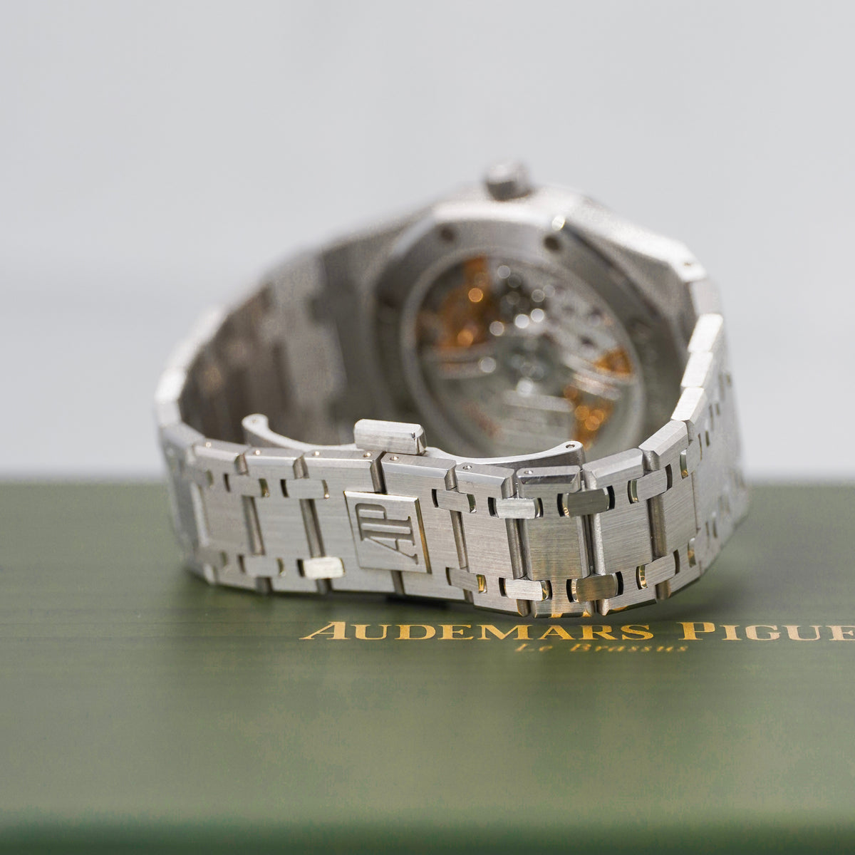 Audemars Piguet Royal Oak “Jumbo” Extra-Thin – Ref. 16202PT — 6