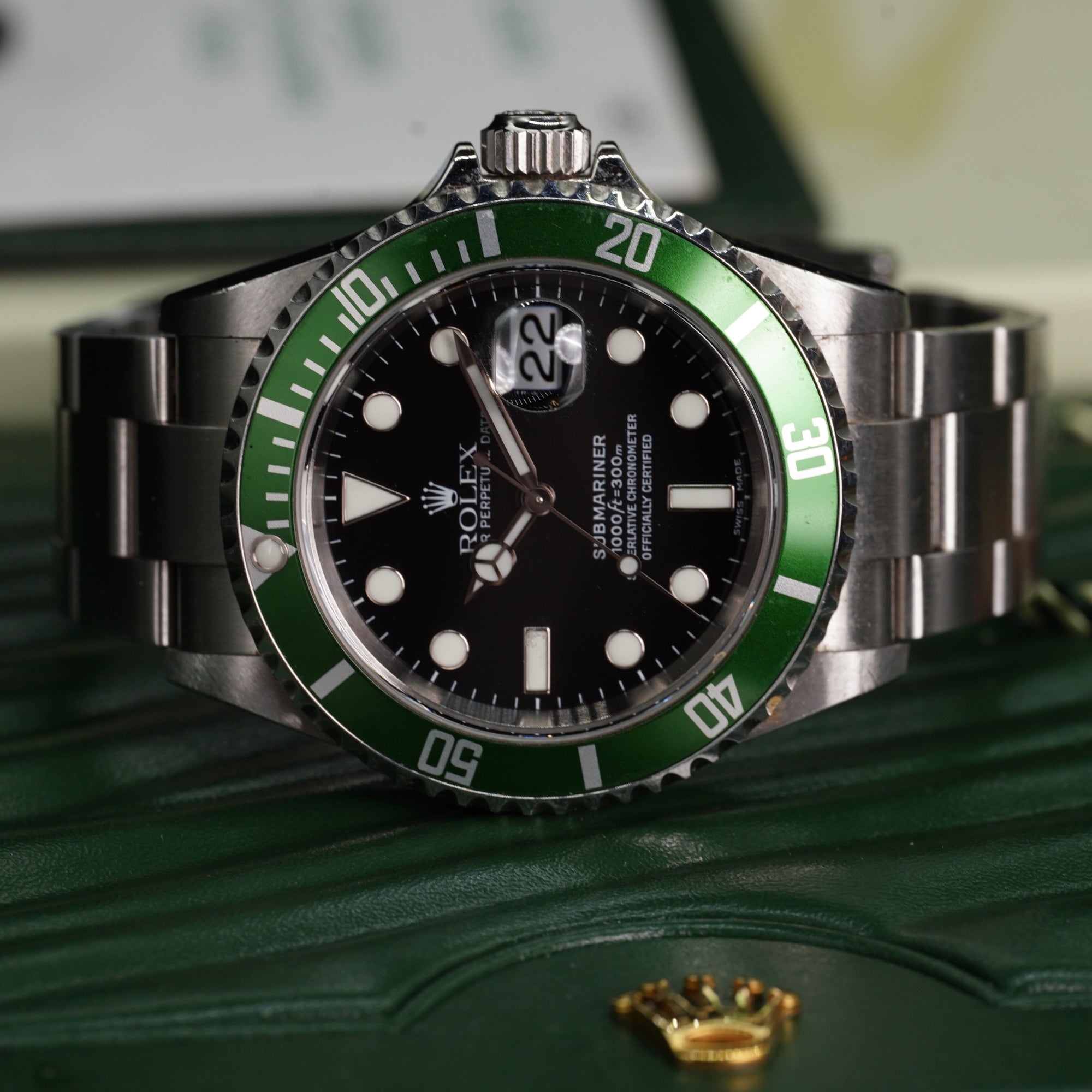 🕰 Rolex Submariner “Kermit” – Ref. 16610LV (2005)