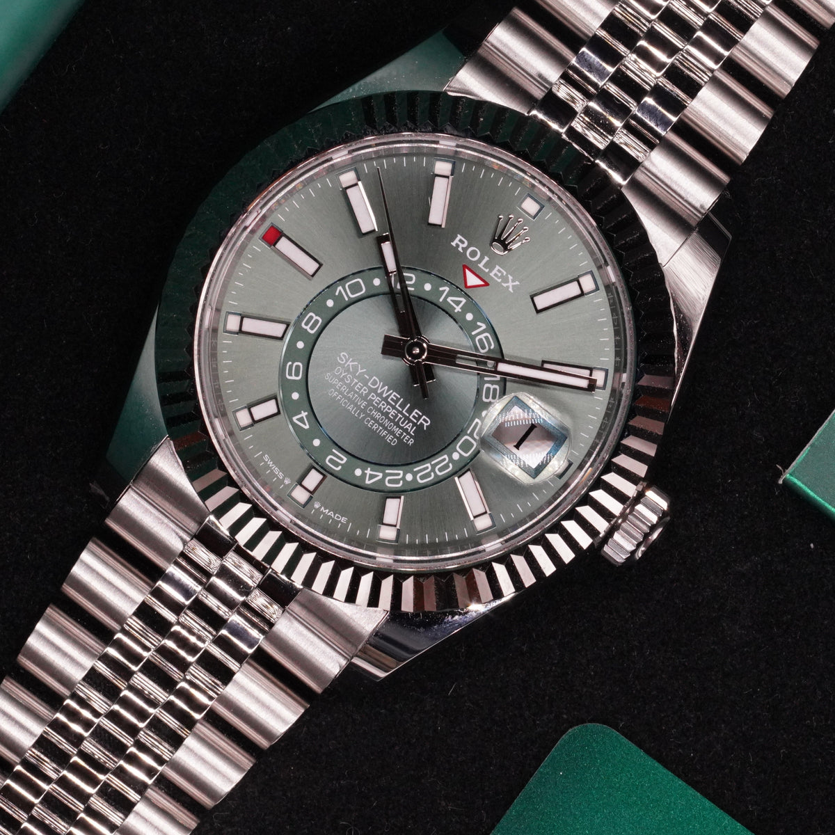 Rolex Sky-Dweller “Mint Green” – Ref. 336934 (2025) — 9