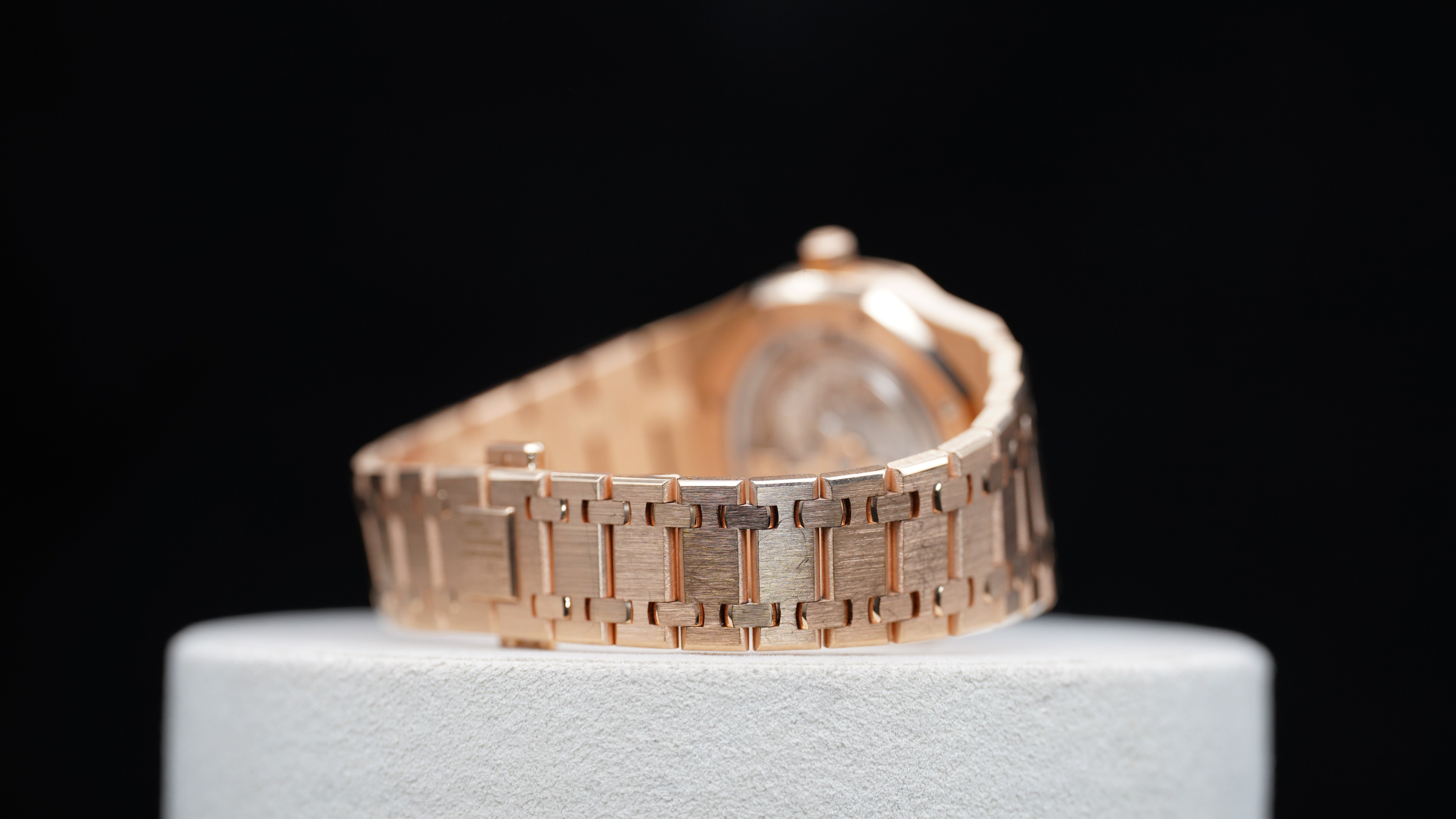 Audemars Piguet Royal Oak "Jumbo" Extra-Thin - 15202OR