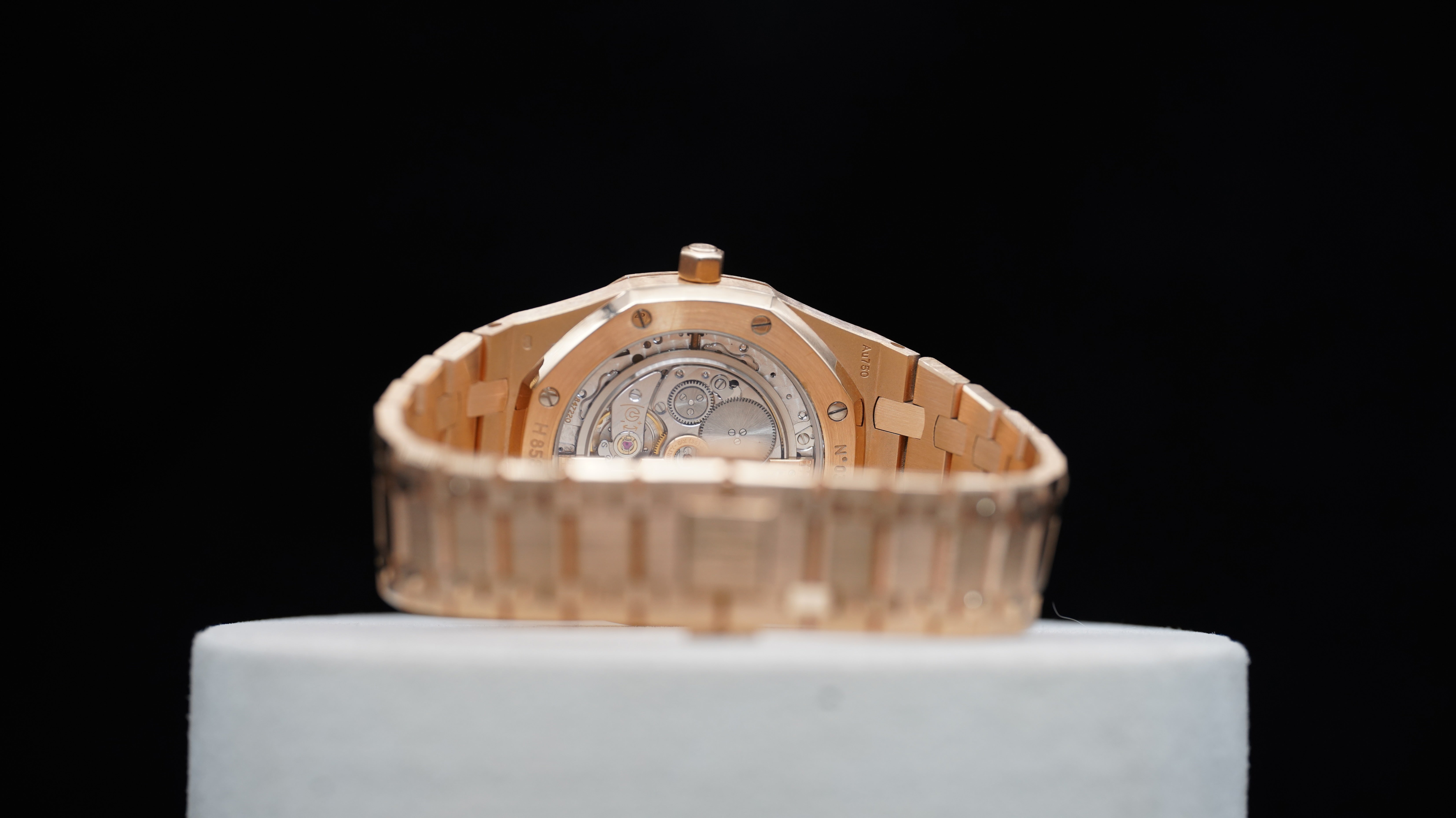 Audemars Piguet Royal Oak "Jumbo" Extra-Thin - 15202OR