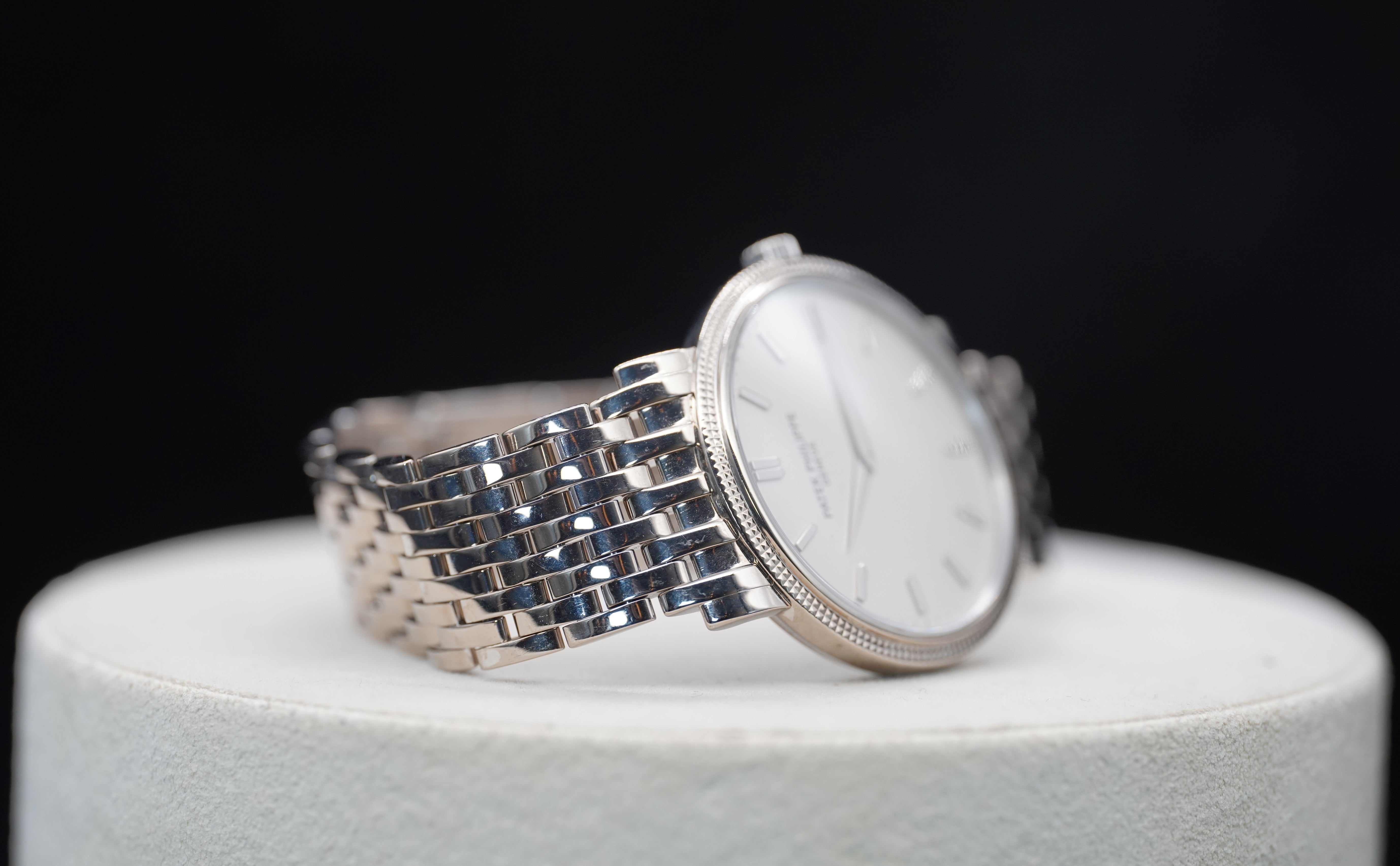 Patek Philippe Calatrava – Reference 5120/1G-001