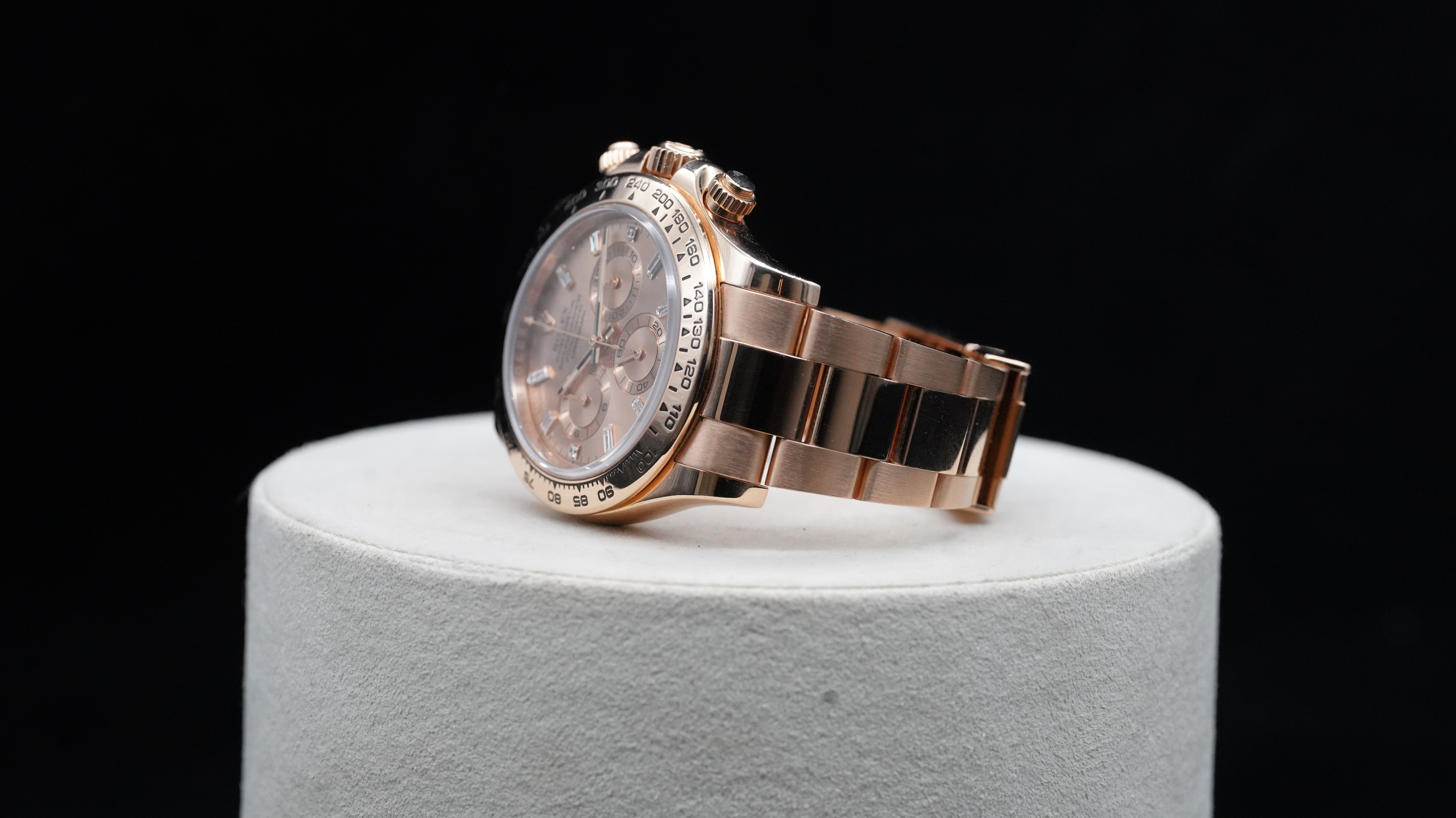 Rolex Cosmograph Daytona – Reference 116505 Rose Gold Baguette Dial