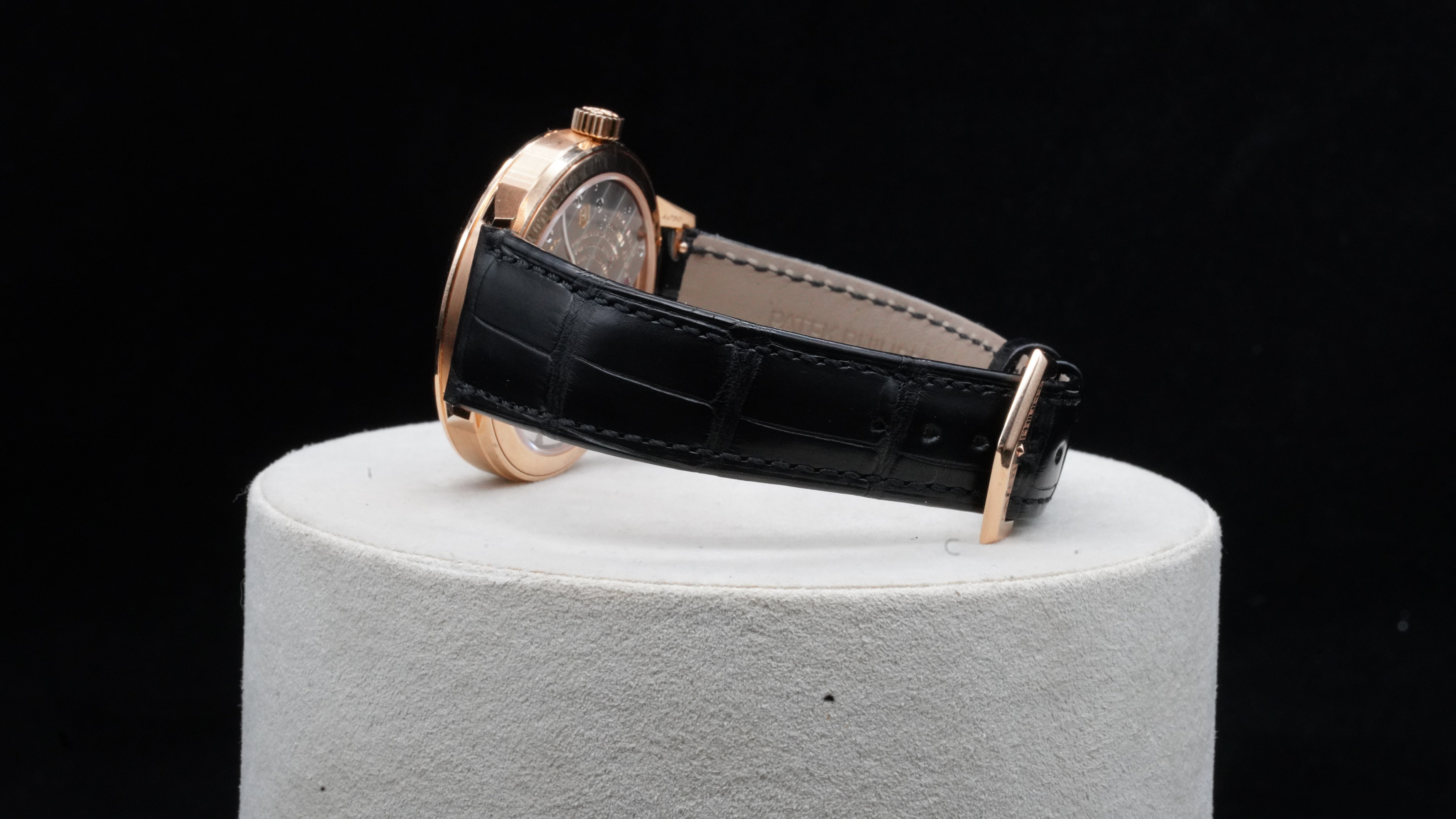 Patek Philippe Regulator Annual Calendar – Reference 5235R-001