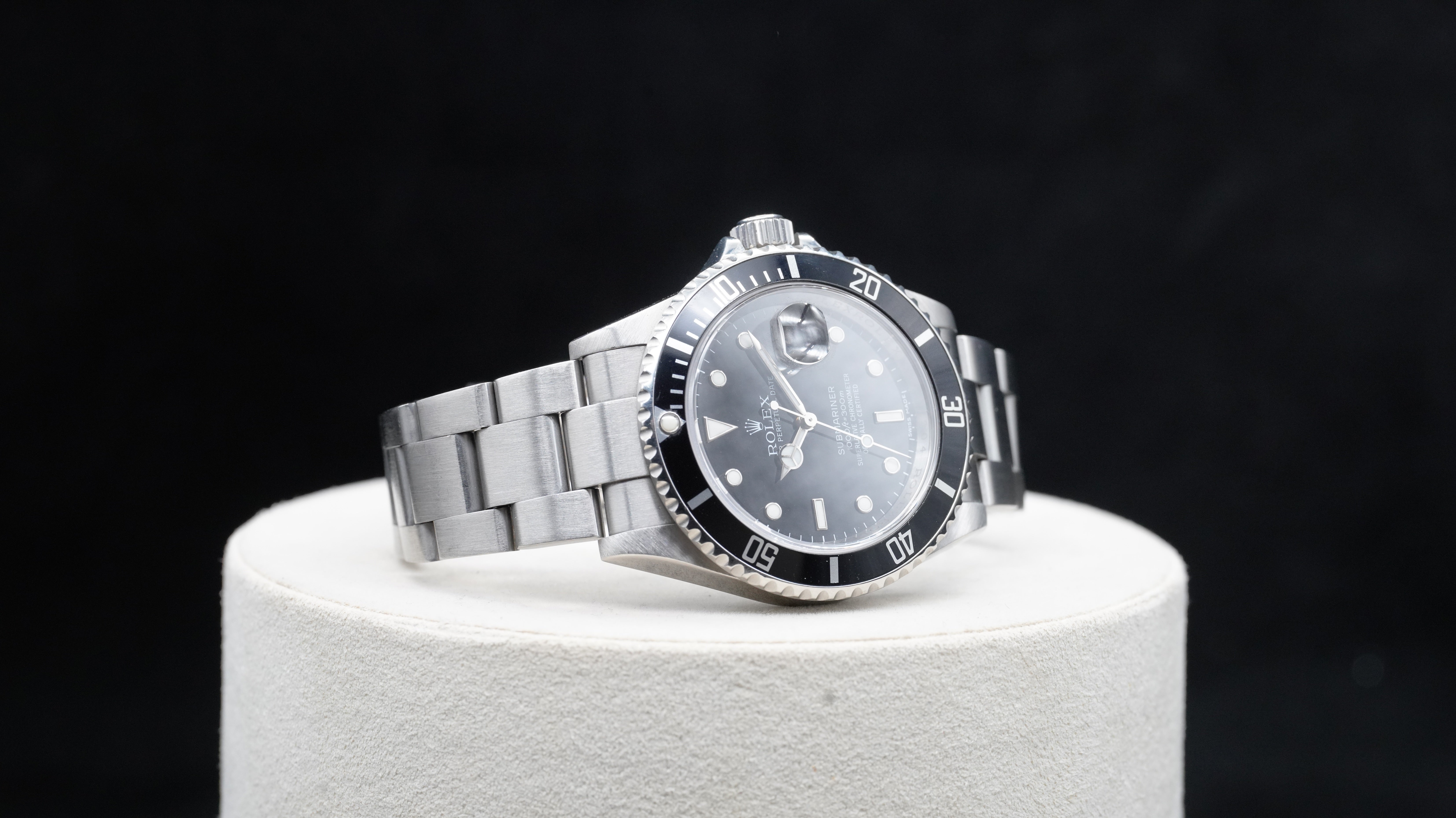 Rolex Submariner Date – Reference 16610