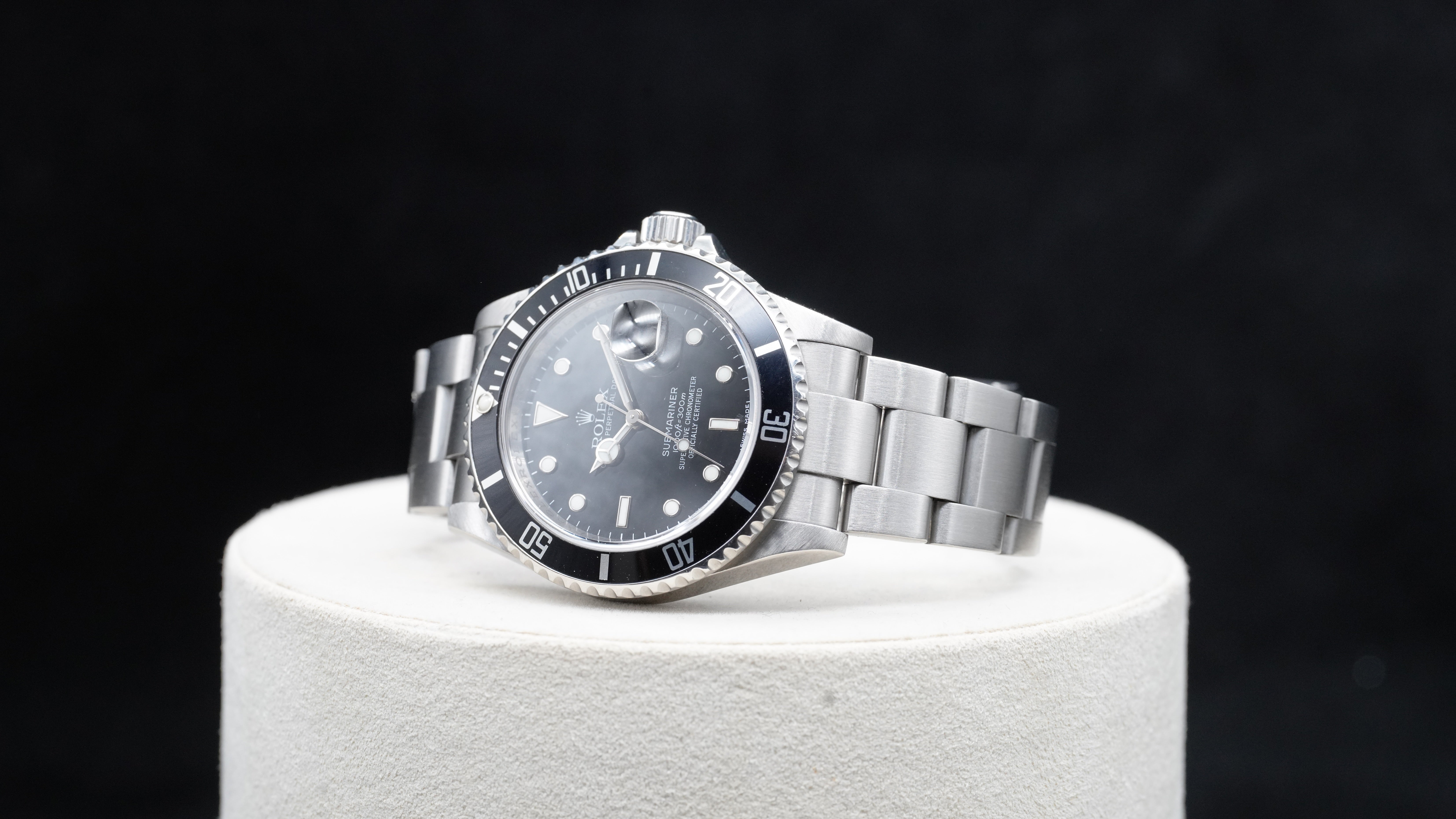 Rolex Submariner Date – Reference 16610
