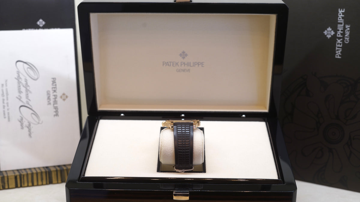 Patek Philippe Aquanaut – Ref. 5167R-001 (2016) — 4