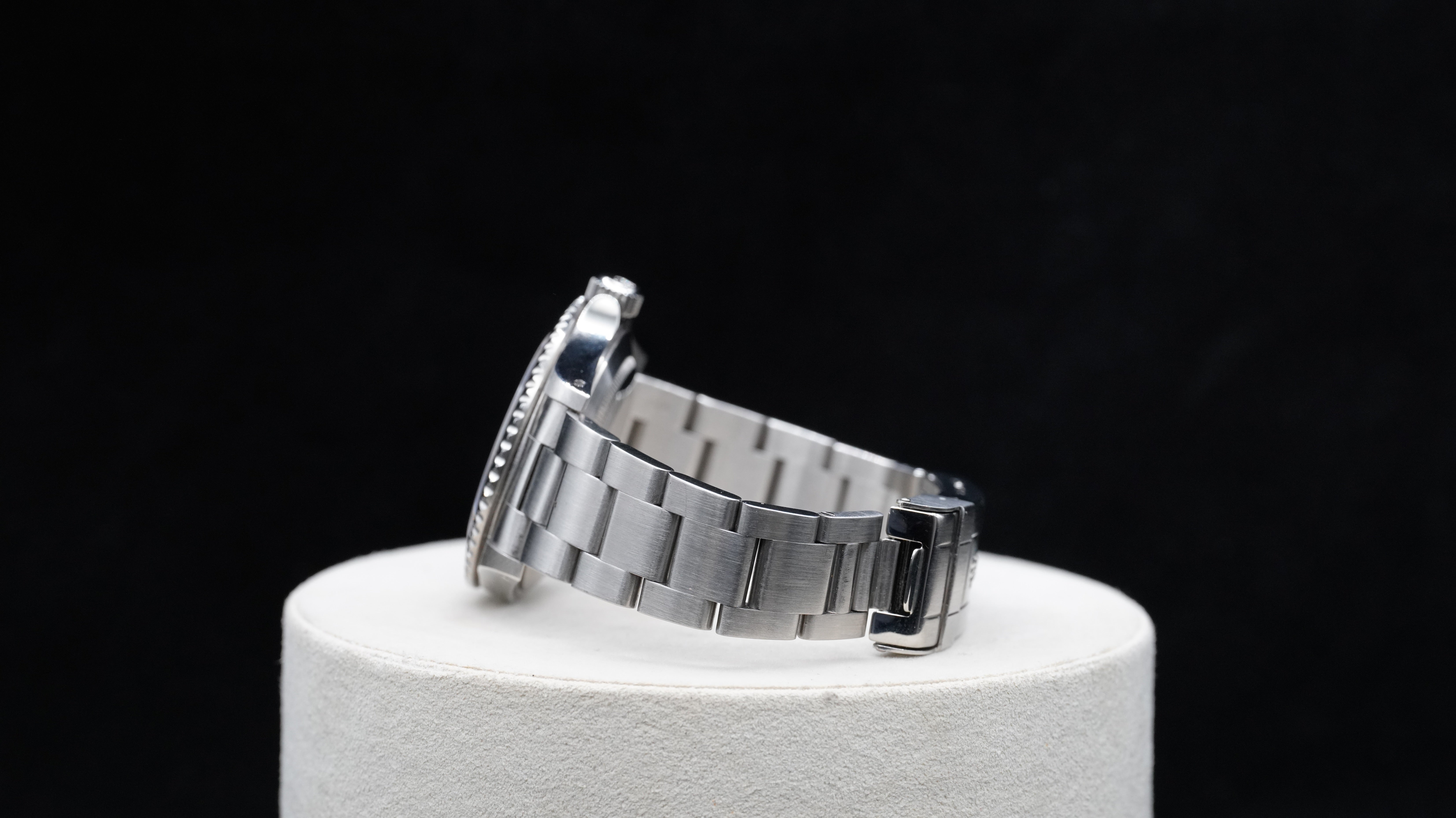 Rolex Submariner Date – Reference 16610 (2007) + Rolex Service Card