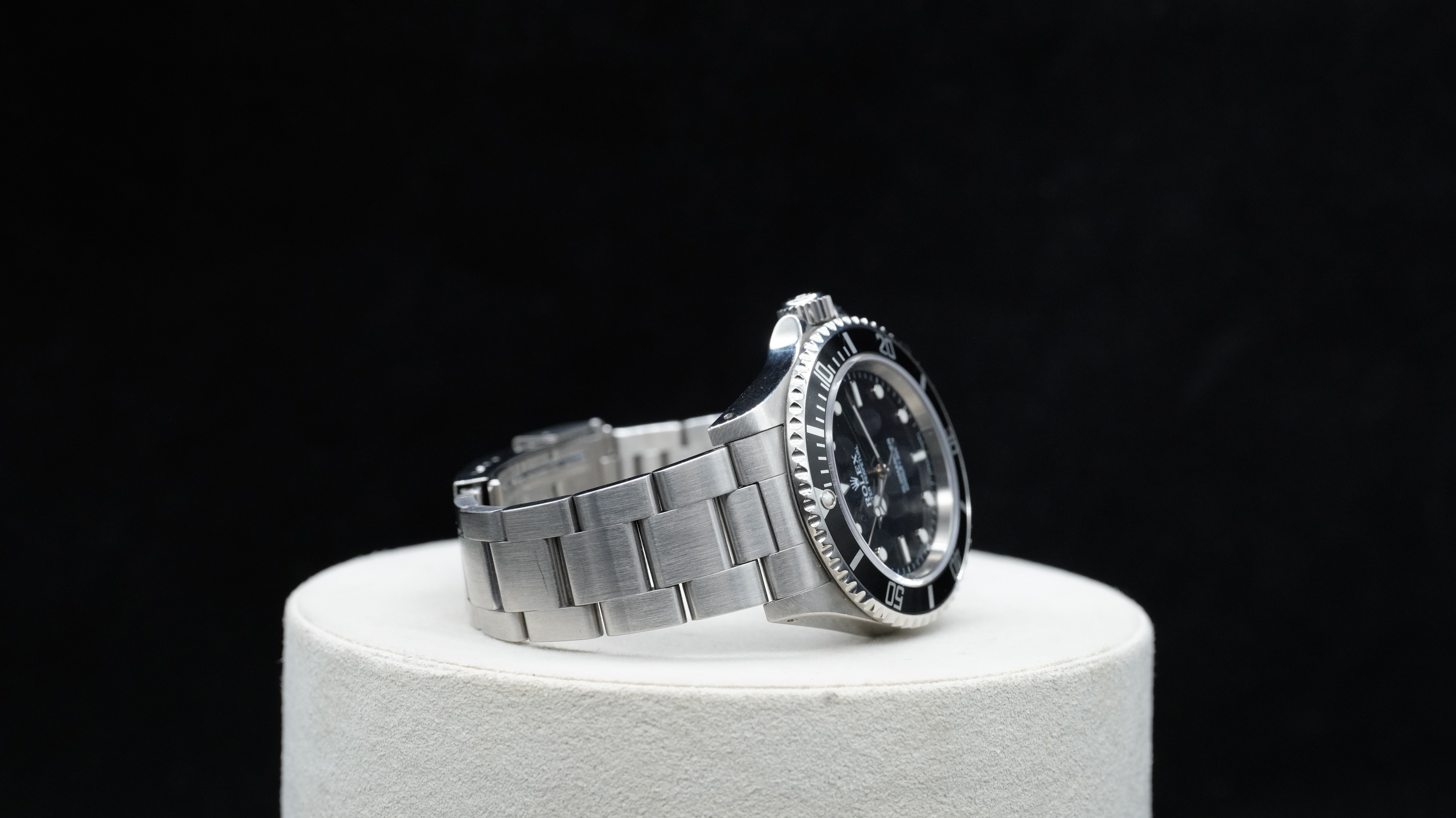 Rolex Submariner Date – Reference 16610 (2007) + Rolex Service Card