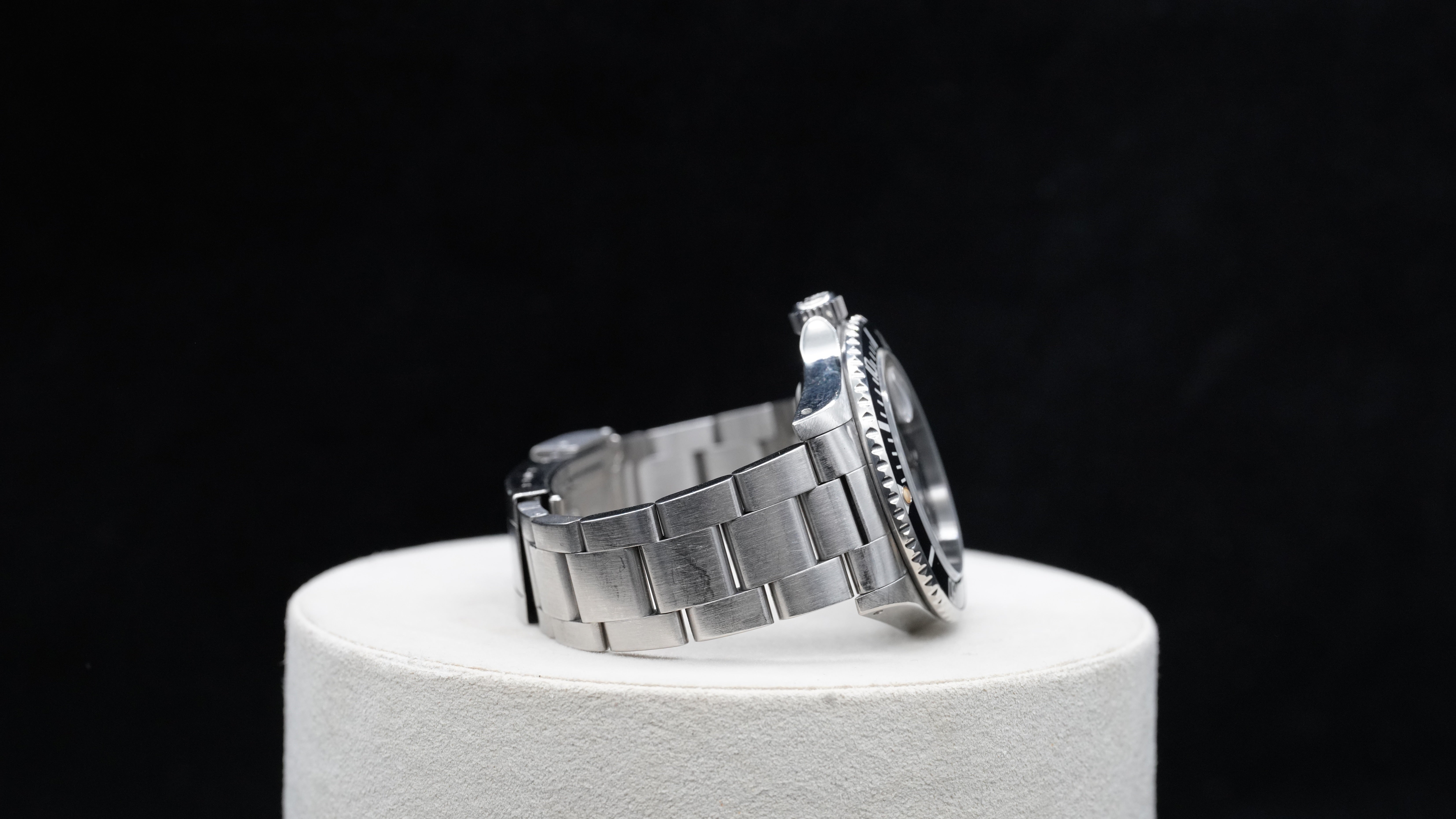 Rolex Submariner Date – Reference 16610