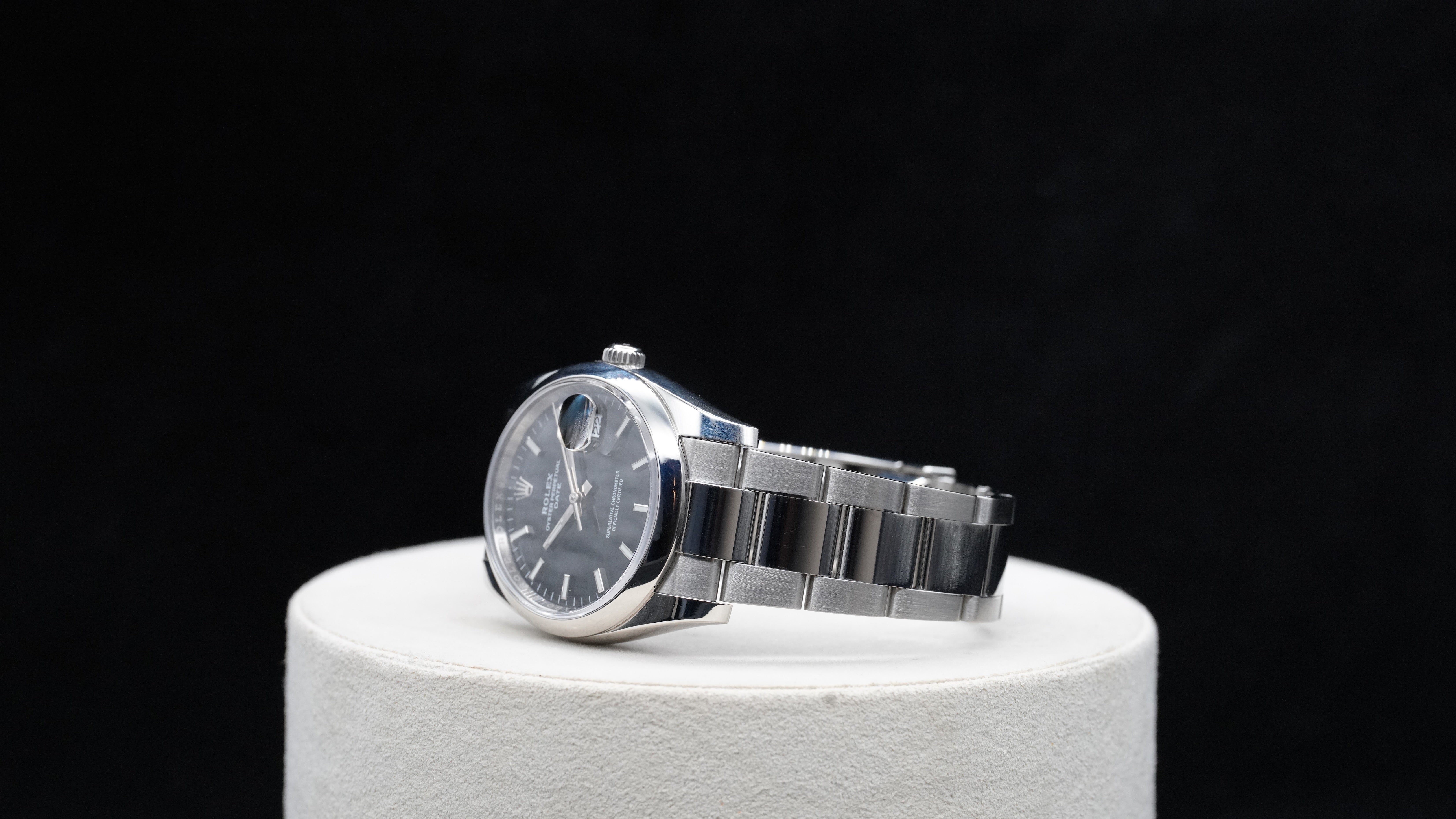 Rolex Oyster Perpetual Date – Reference 115200 Black Dial