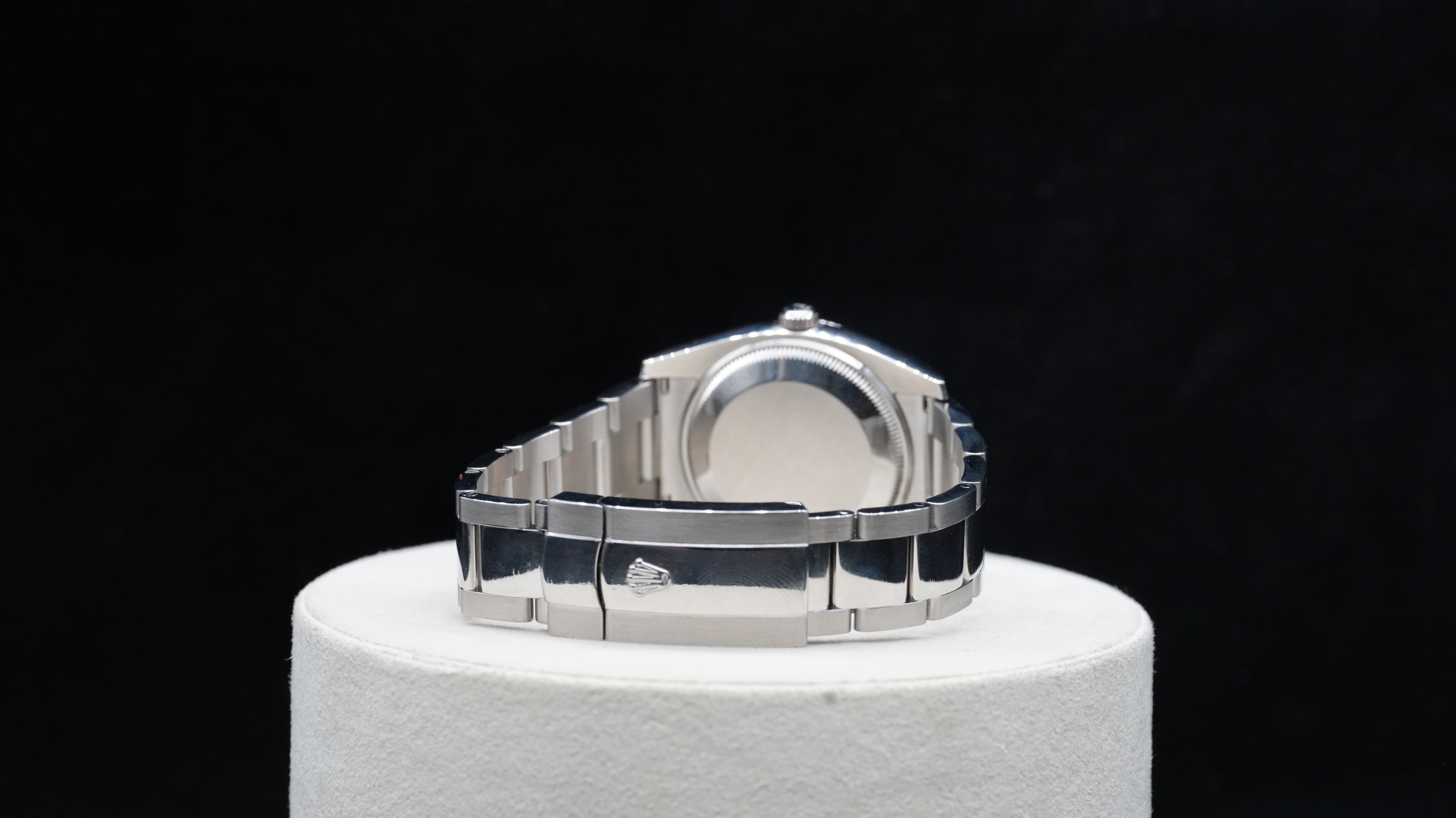 Rolex Oyster Perpetual Date – Reference 115200 Black Dial