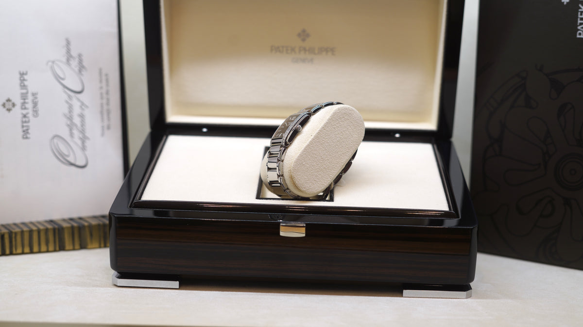 Patek Philippe Twenty~4 – Ref. 4910/1200A — 6
