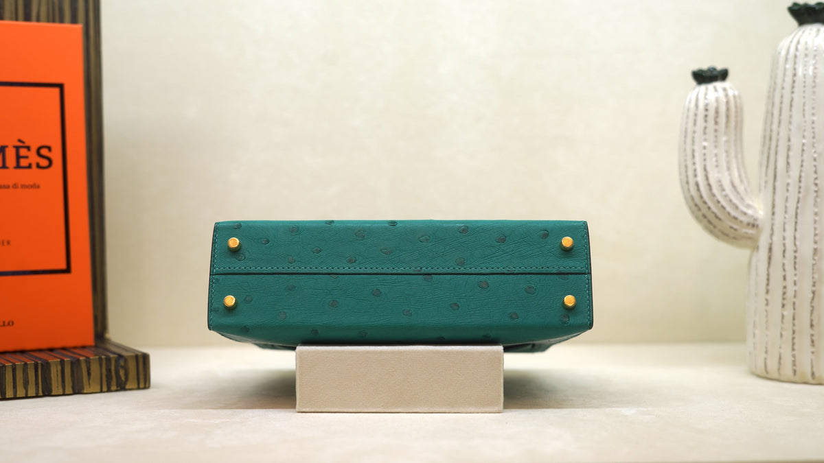 Hermès Kelly 20 Mini Ostrich — 11