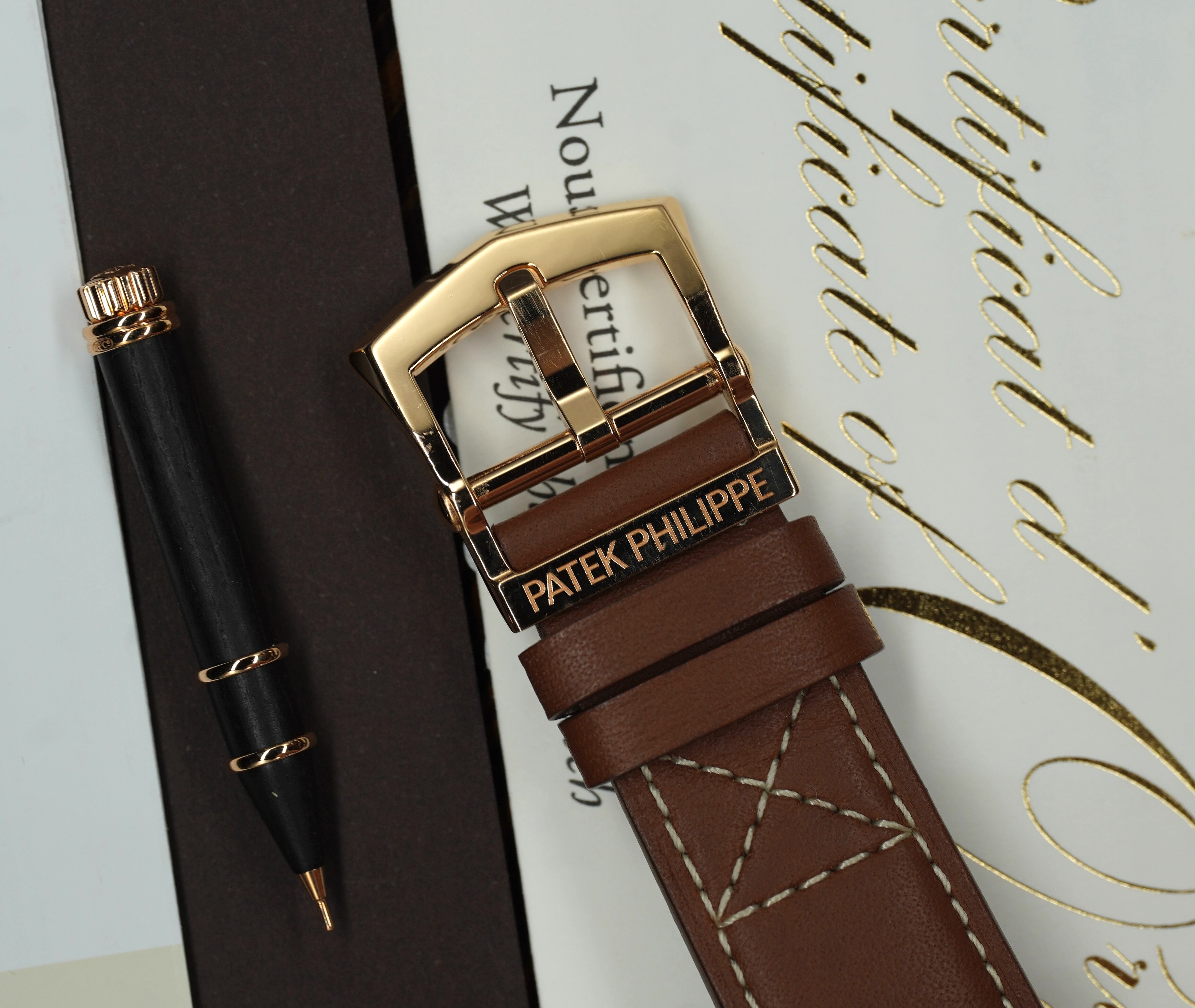 🕰 Patek Philippe Calatrava Pilot Travel Time – Ref. 5524R-001 (2021)