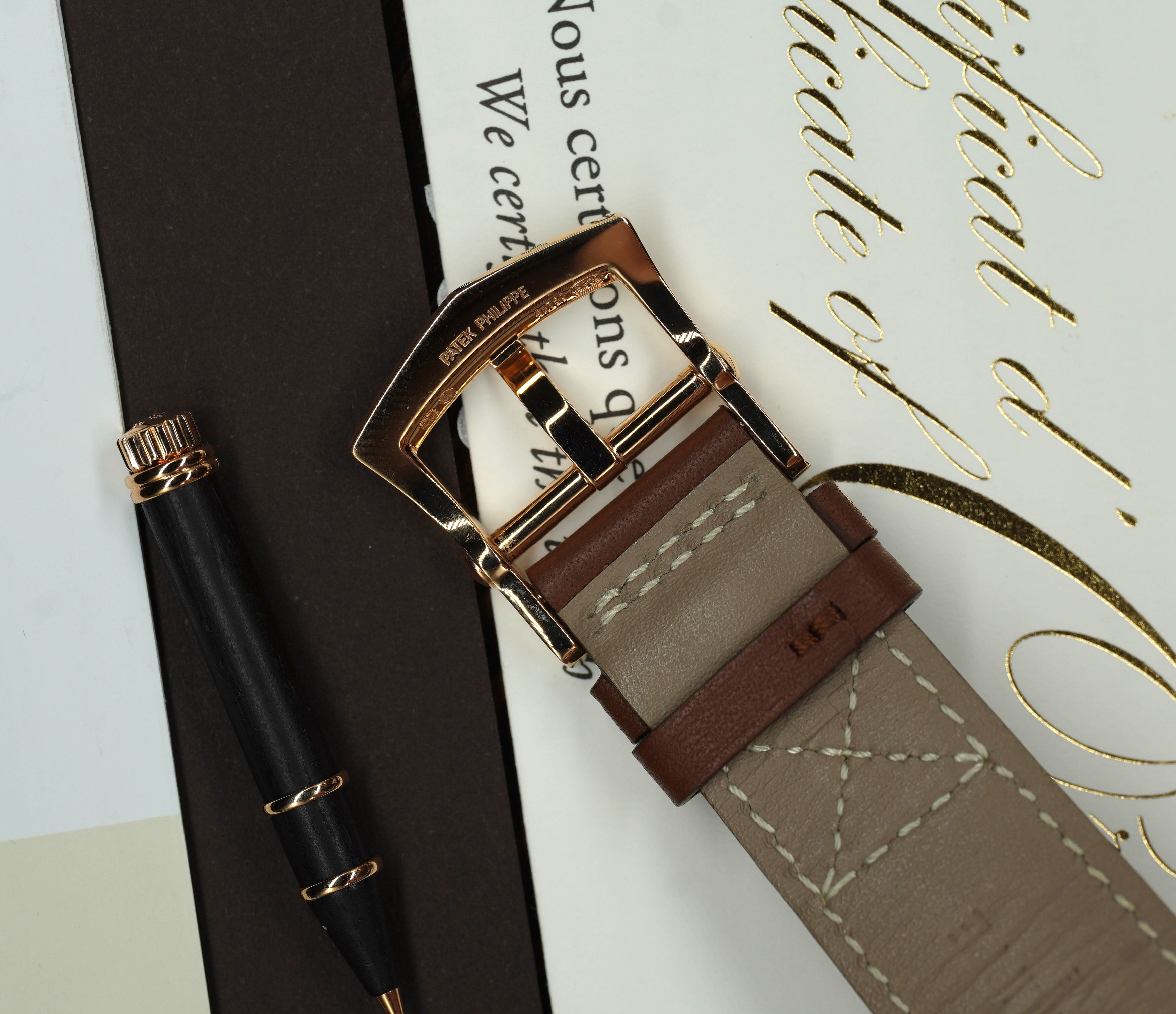 🕰 Patek Philippe Calatrava Pilot Travel Time – Ref. 5524R-001 (2021)