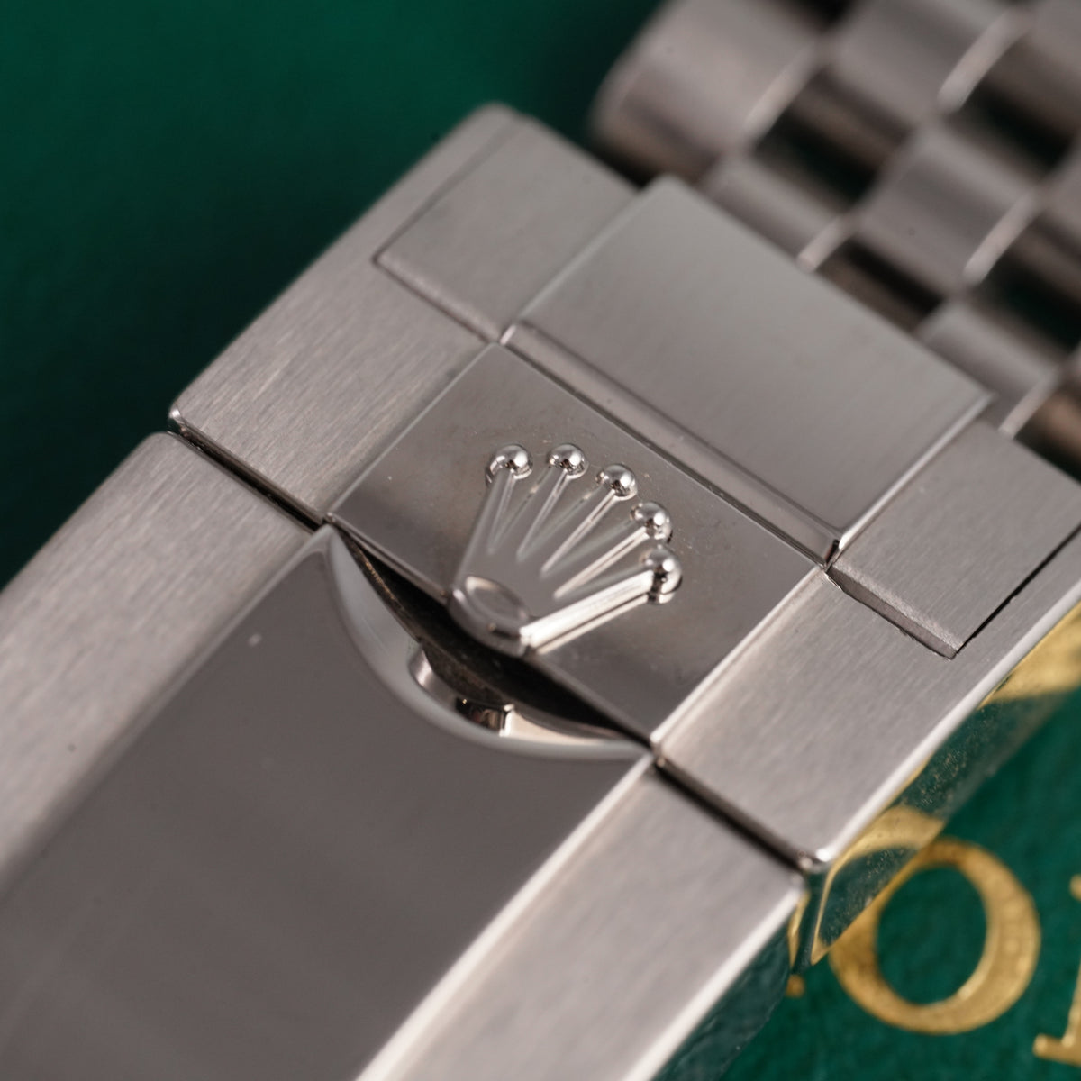 Rolex GMT-Master II “Batman” – Ref. 126710BLNR (2020) — 12