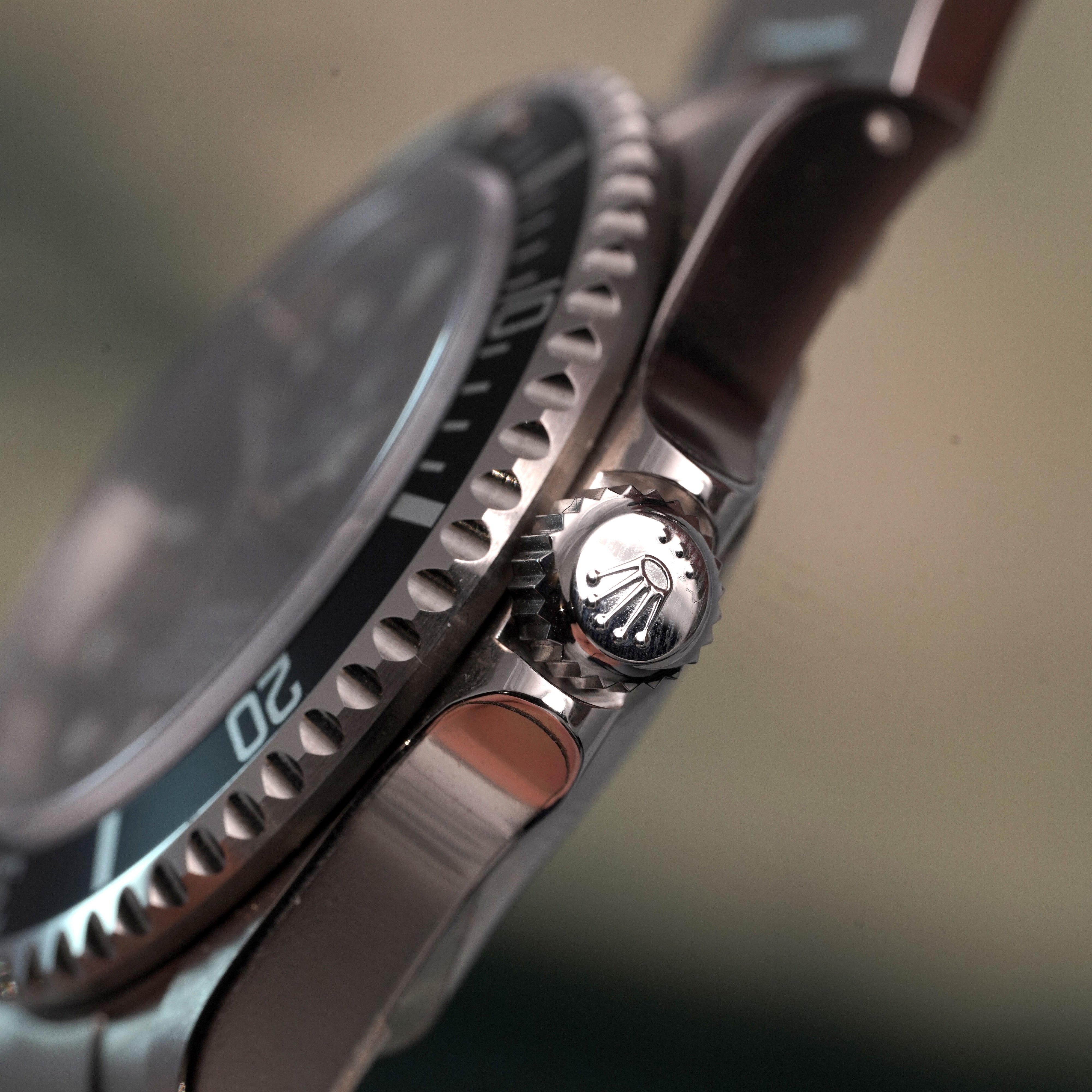 Rolex Sea-Dweller 16600 – NOS Full Set (2003, Y-Serial)