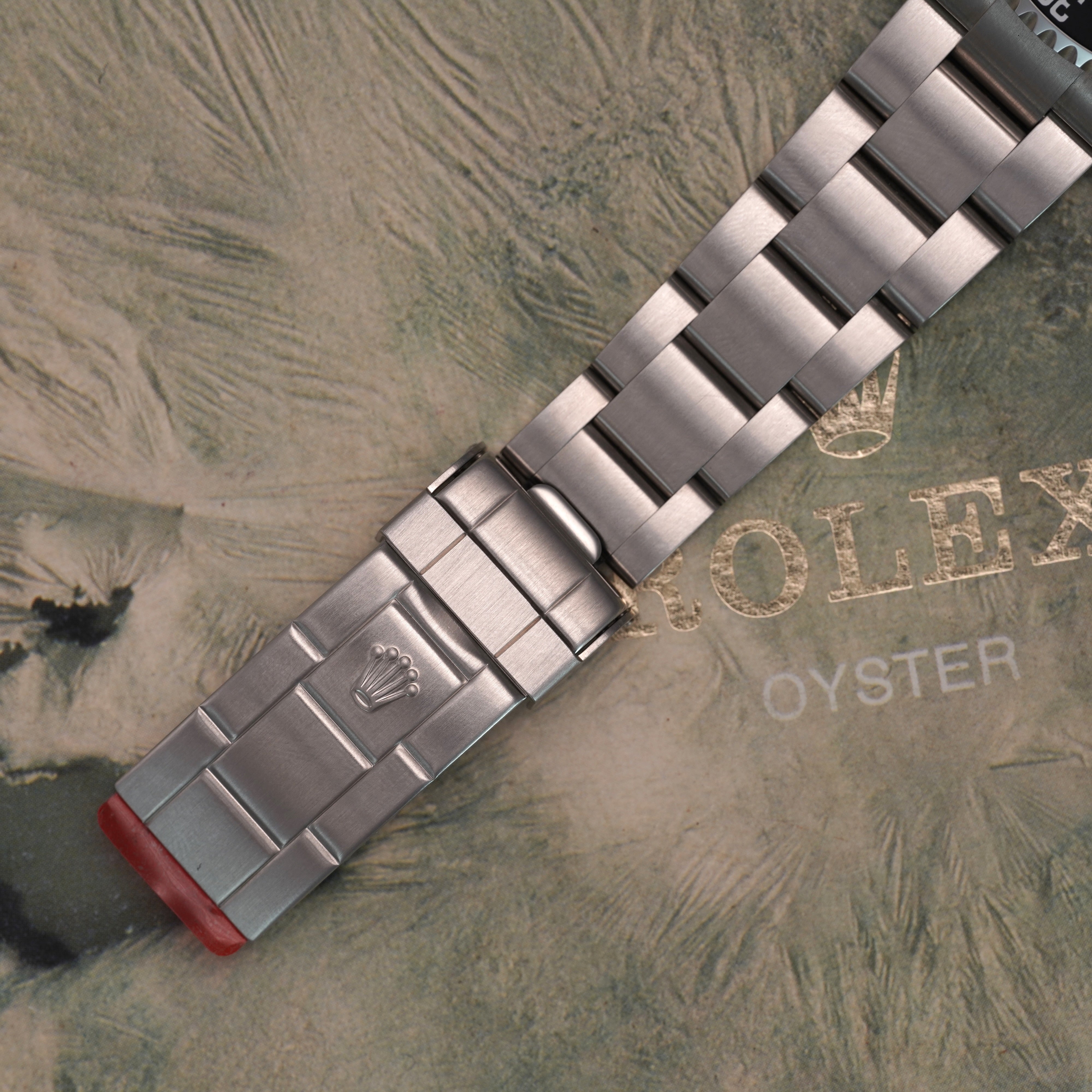 Rolex Sea-Dweller 16600 – NOS Full Set (2003, Y-Serial)