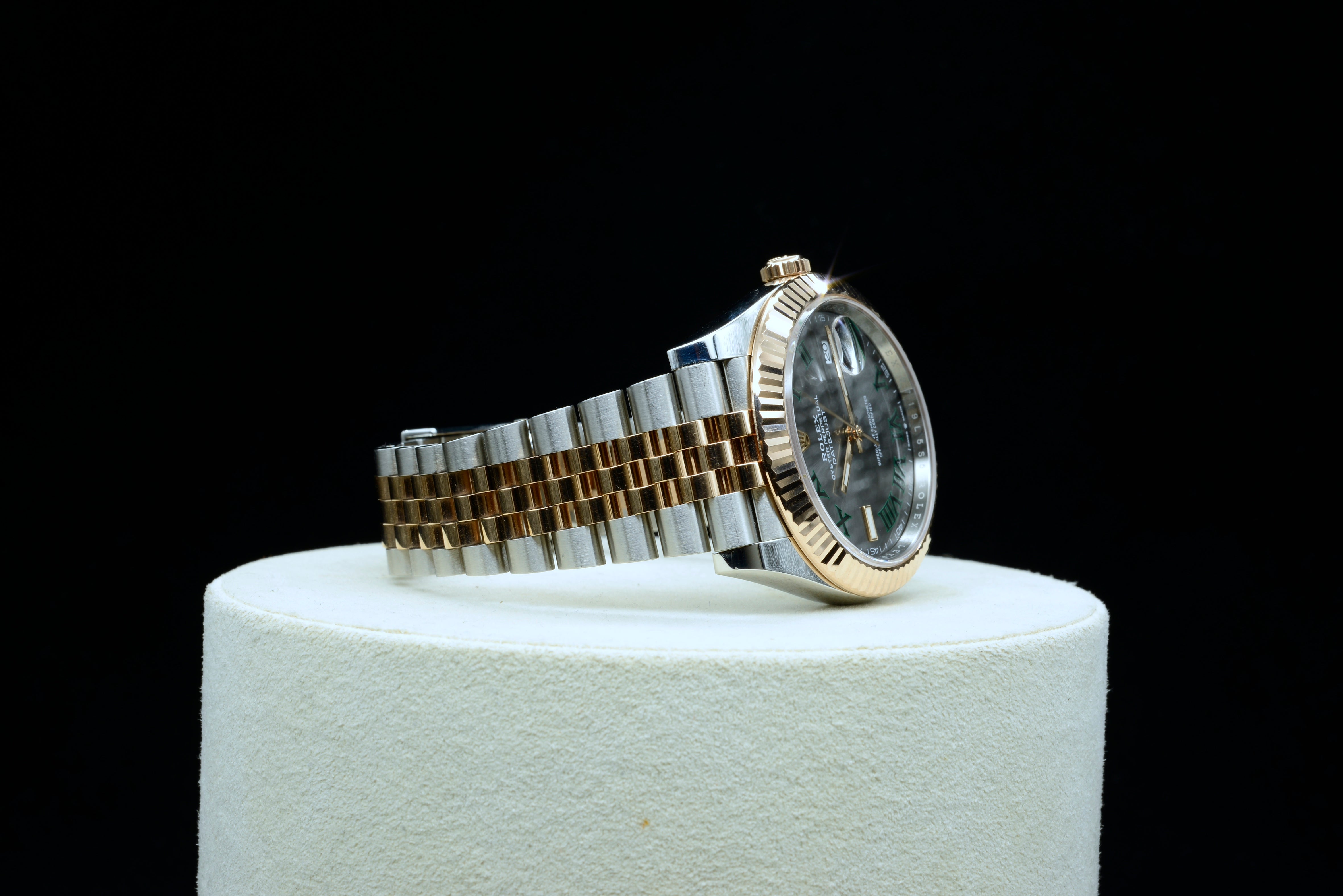 Rolex Datejust 41 – Reference 126331 Wimbledon Dial